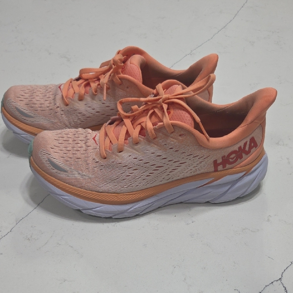 Hoka Women's Peach and Coral Athletic Shoes Sz 8.5 Pre-owned